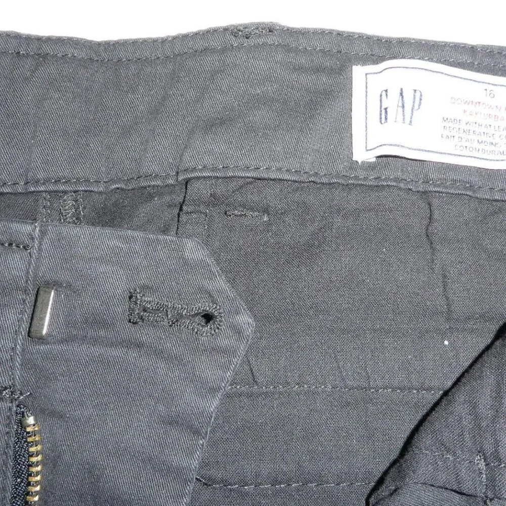 2 x GAP Mid Rise Downtown Khakis - Black - Picture 4 of 13